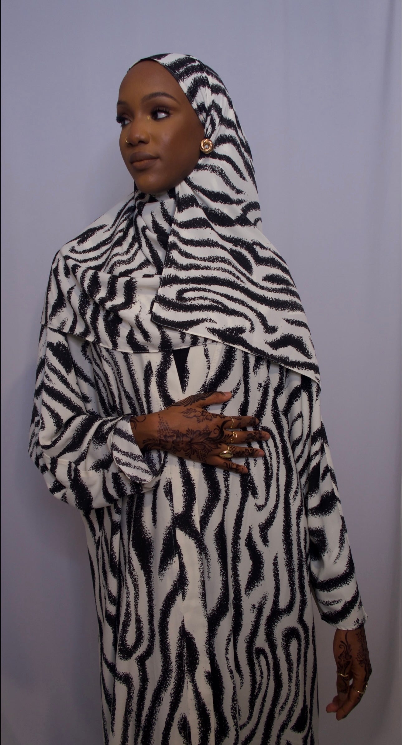 Swirl Elegance