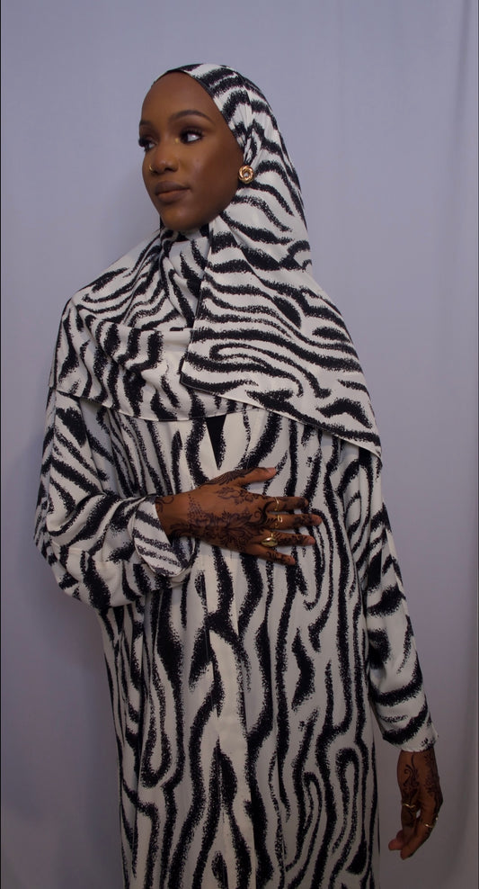 Swirl Elegance